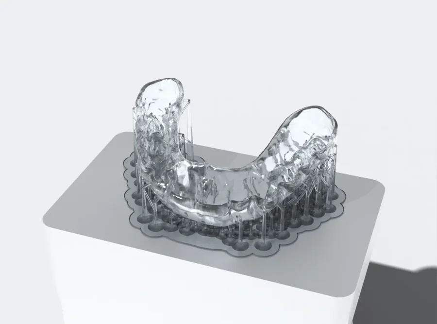 Printed splint with its supports on the platform